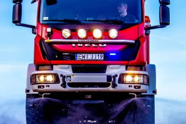 OSP Mokrsko podejmuje wyzwanie #KubełZimnejWody i wspiera zbiórkę na wóz dla OSP Gaszyn