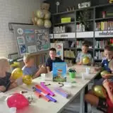 Balonem ku marzeniom – kreatywna sobota w bibliotece w Czernicach