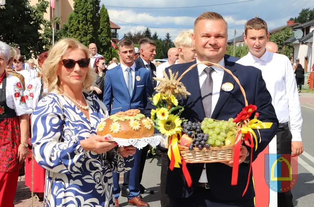 Powiatowo-Gminne Dożynki w Czarnożyłach: Święto Plonów z Województwem Łódzkim