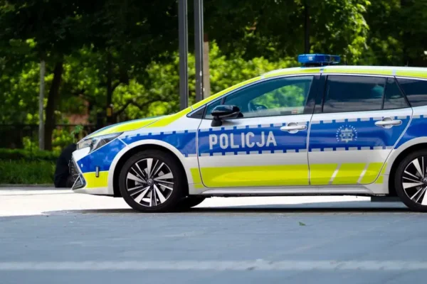 Bezpieczne wakacje 2026: wieluńscy policjanci podsumowują letnie działania